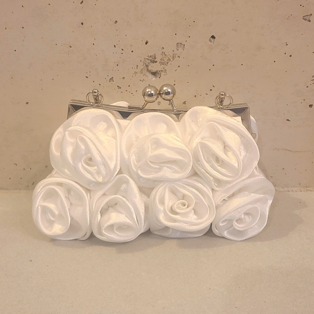 White Rosette Purse with Chain